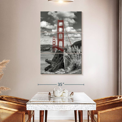 Lilie Red San Francisco Bridge