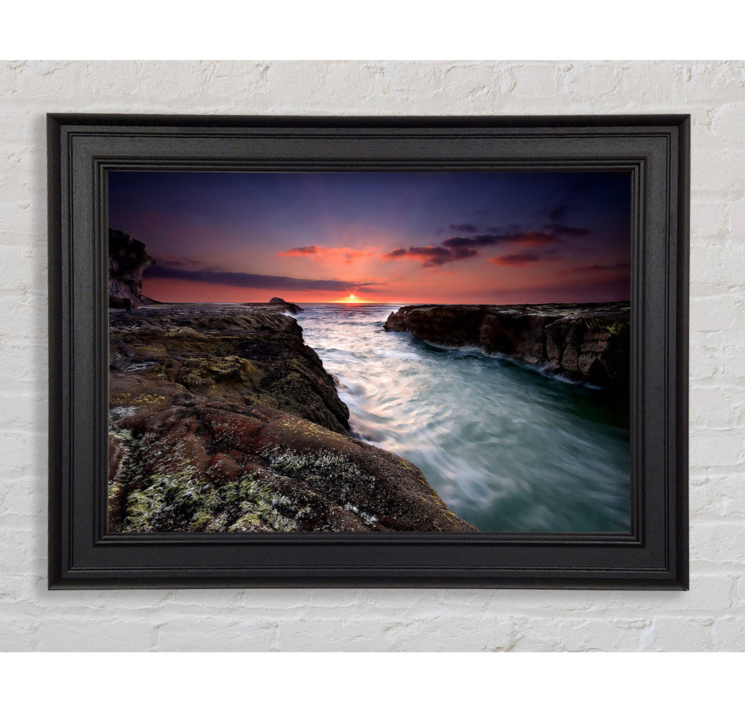 Sonnenuntergang am Muriwai Strand Gerahmter Druck