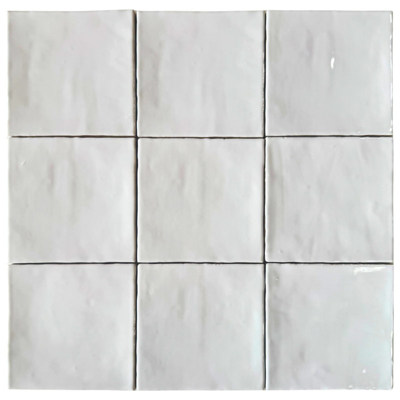 Bella Blanco, Blanc