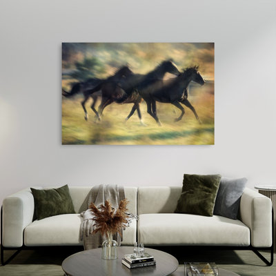Chevaux sauvages en mouvement - Affiche murale contemporaine et dynamique représentant des chevaux sauvages.