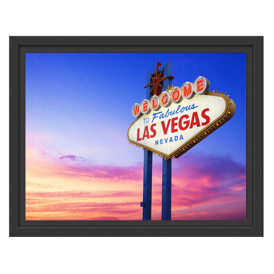 Gerahmtes Wandbild Las Vegas Schild in der Dämmerung