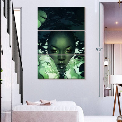 Leisha, femme verte dans une eau sombre