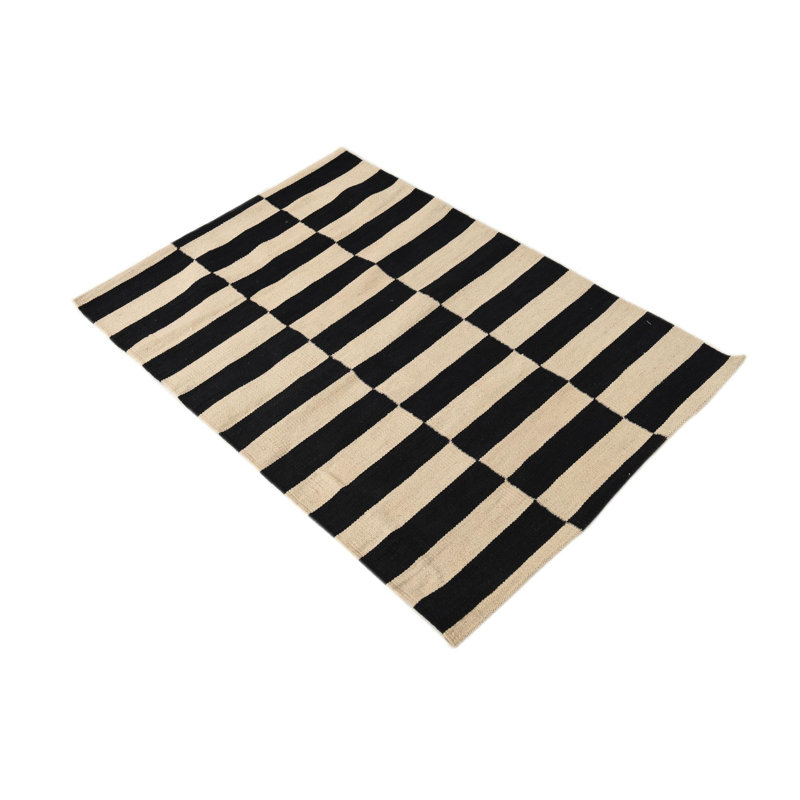 Tapis noir et blanc 3x4 Pinkerton