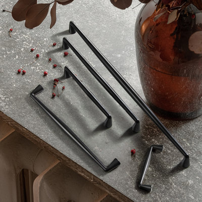 12 3/5'' Hole Pitch Simple and Versatile Spindle-Shaped Furniture Pull-Black