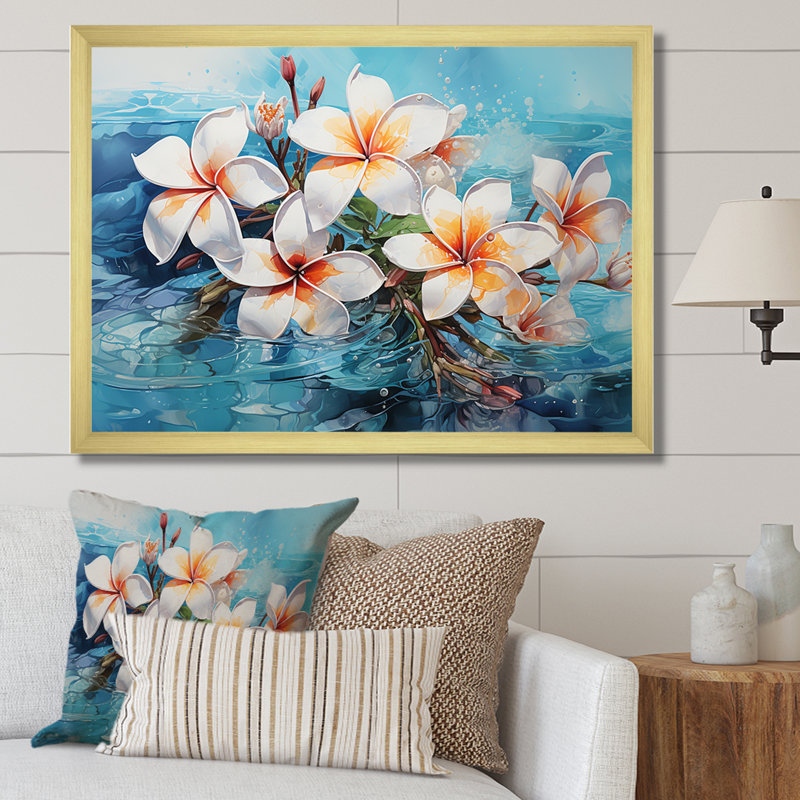 Plumeria Blossoms Come Alive In Water sur toile, H 16 po x l 32 po x P 1 po, Cadre photo doré simple