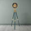 Horloge sur pied moderne et minimaliste