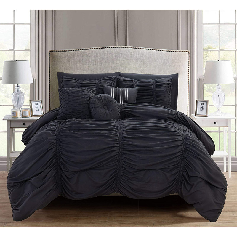 Modern Comforter, Queen Comforter + 10 Standard Pillowcases, Black