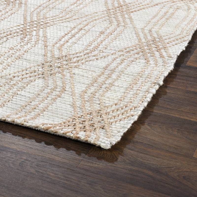 Ivory and Beige Diamond Wool Rectangular Area Rug 5' x 8'