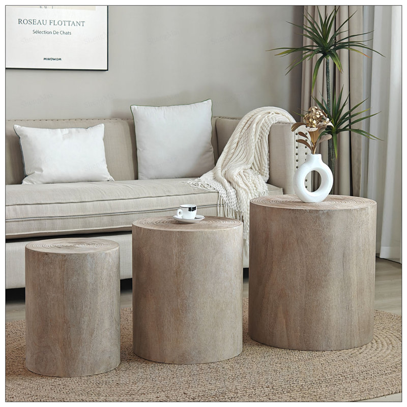 Ensemble de 3 tables basses rondes en bois, tables de bout et supports à plantes avec finition en bois rustique pour une décoration polyvalente