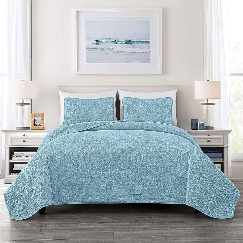 Luca 3-Piece Lightweight Microfiber Oversized Bedspread Set, Queen Coverlet/Bedspread + 2 Standard Shams, Chambray Blue