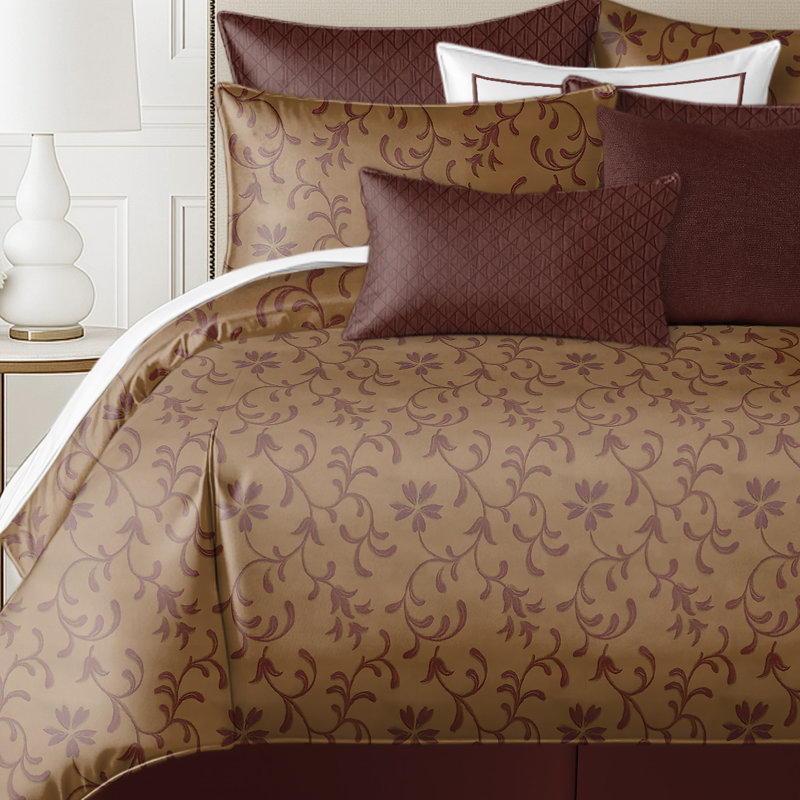 Cadence Garnet Comforter Set Queen, Queen Comforter + 2 Queen Shams