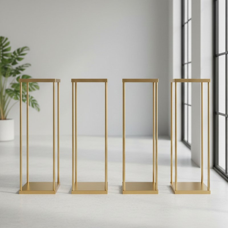 Support à fleurs robuste en métal doré Harlow, H 24 po x l 10 po x P 10 po
