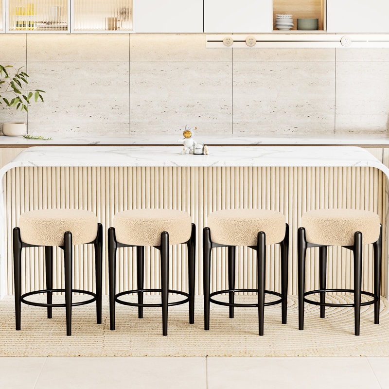 Beige Boucle rembourré de 4 tabourets modernes sans dossier avec structure en métal, rembourrage haute densité, repose-pieds ergonomique, caoutchouc non marquant, idéal pour les repas et les chaises de style Mid-Century,