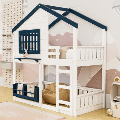 Lit superposé à structure en bois avec échelle et garde-corps
