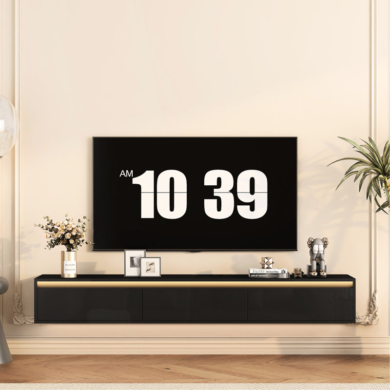 Meuble télé avec éclairage DEL et tablette pratique, noir lustré, compatible avec les écrans de 60 à 69 pouces, multiprise moderne.