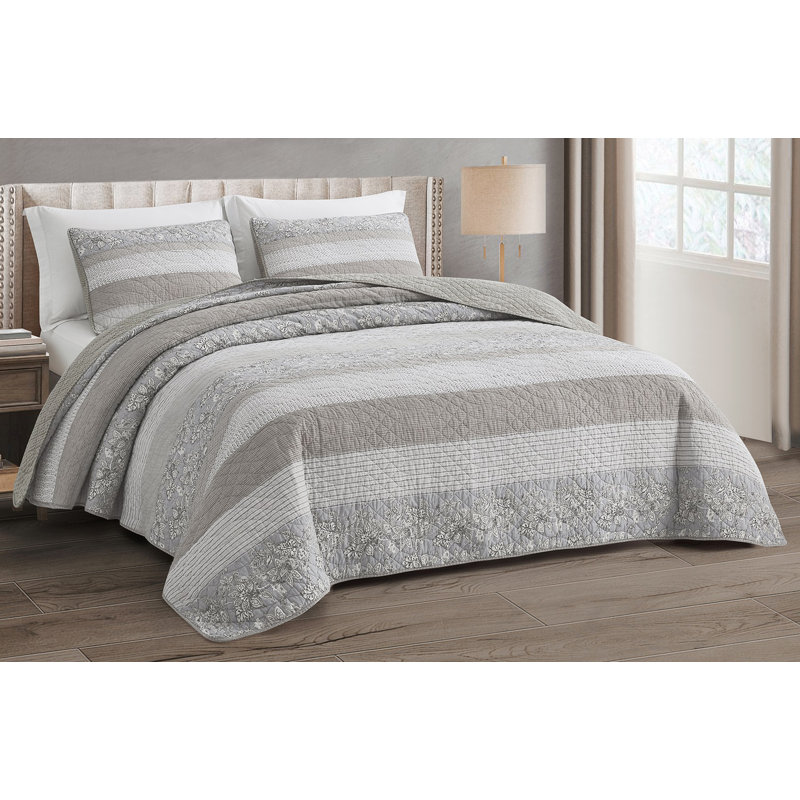 Twin Gray Cotton Reversible Patchwork Floral Quilt Set