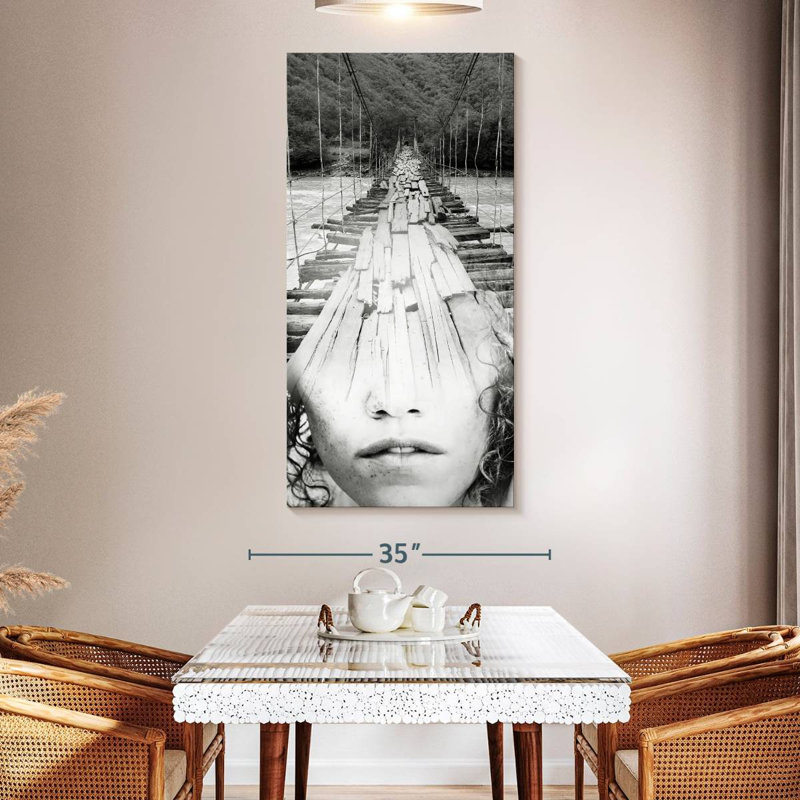 Portrait féminin instable, H 54 po x l 27 po