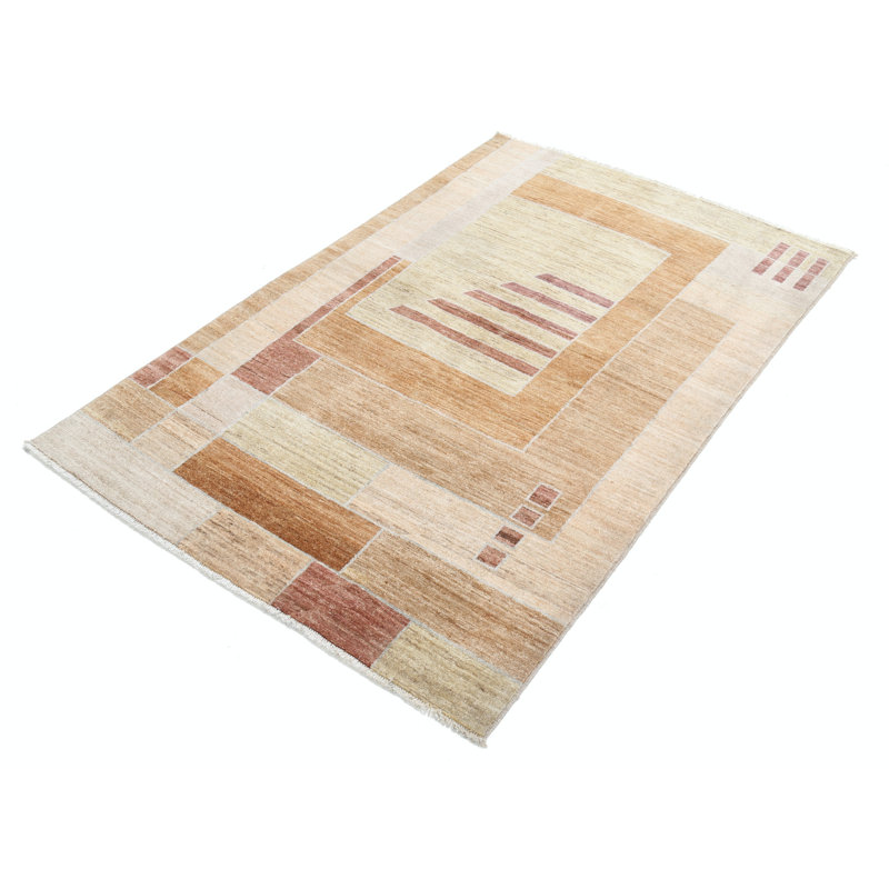 Tapis à motif géométrique abstrait en laine noué à la main beige, brun et rouge de 3,8 x 6 pi