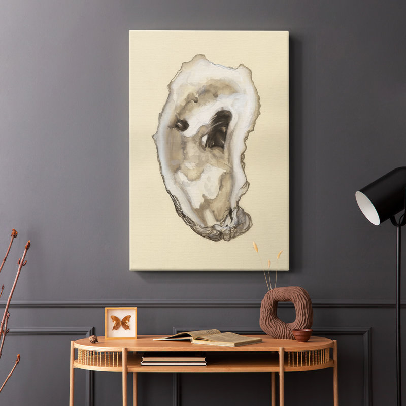 Huître à sépia II - Cavas enveloppés de galerie, H 12 po x l 8 po
