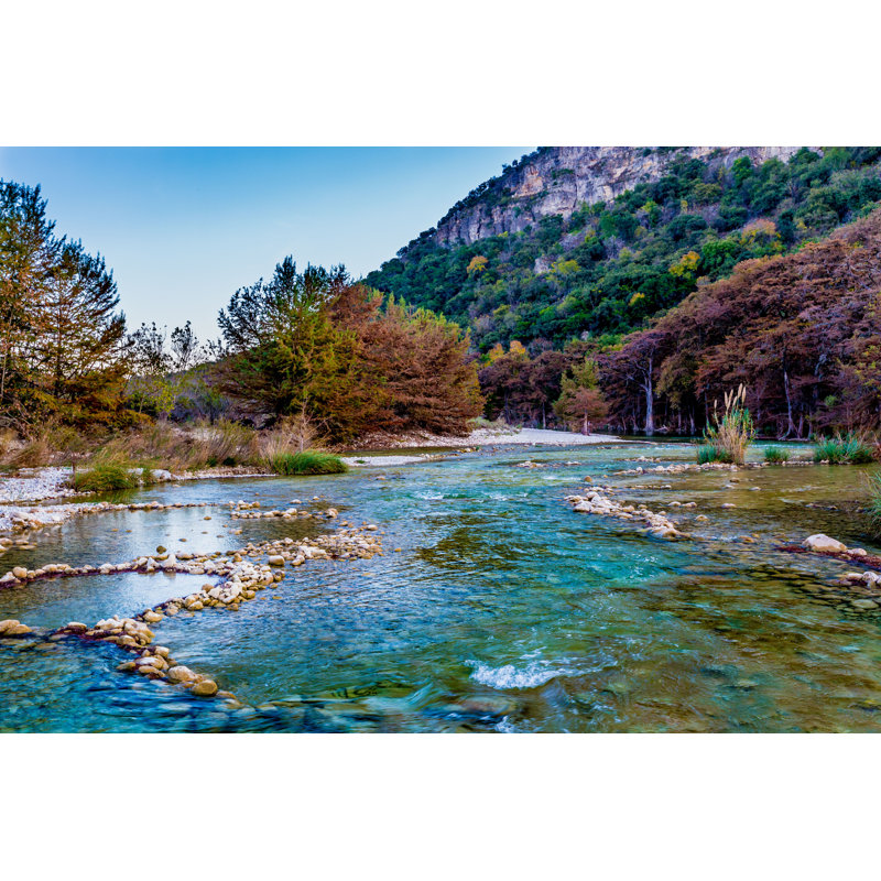 Frio River In Texas par - Photographie de toile tendue, H 24 po x l 36 po