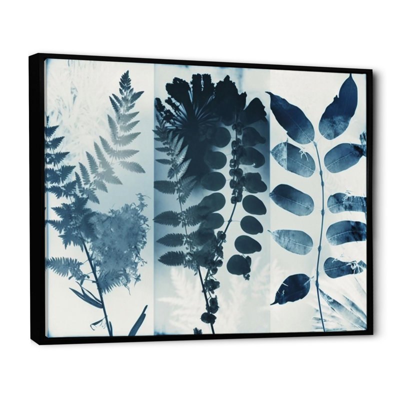 «Retro Wildflowers in Shades of Blue II», reproduction sur toile, L 20 po x H 12 po, Cadre flottant noir