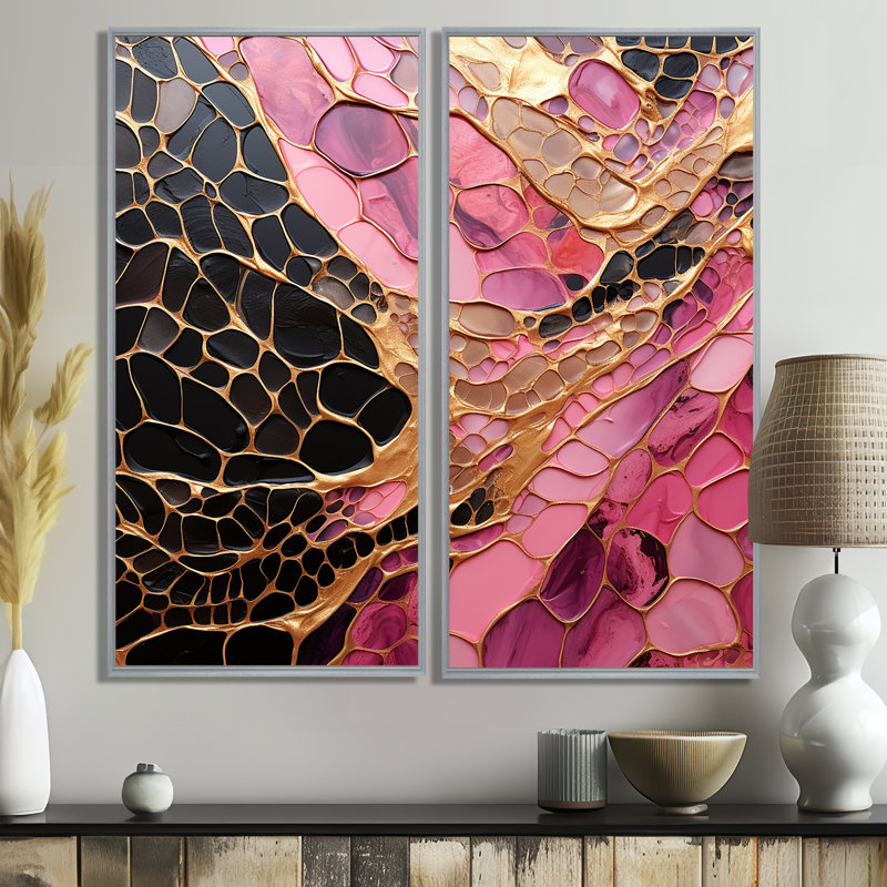Doretha - Pink Wall Art, Impression encadrée flottante sans passe-partout, H 40 po x l 40 po, Argent argent