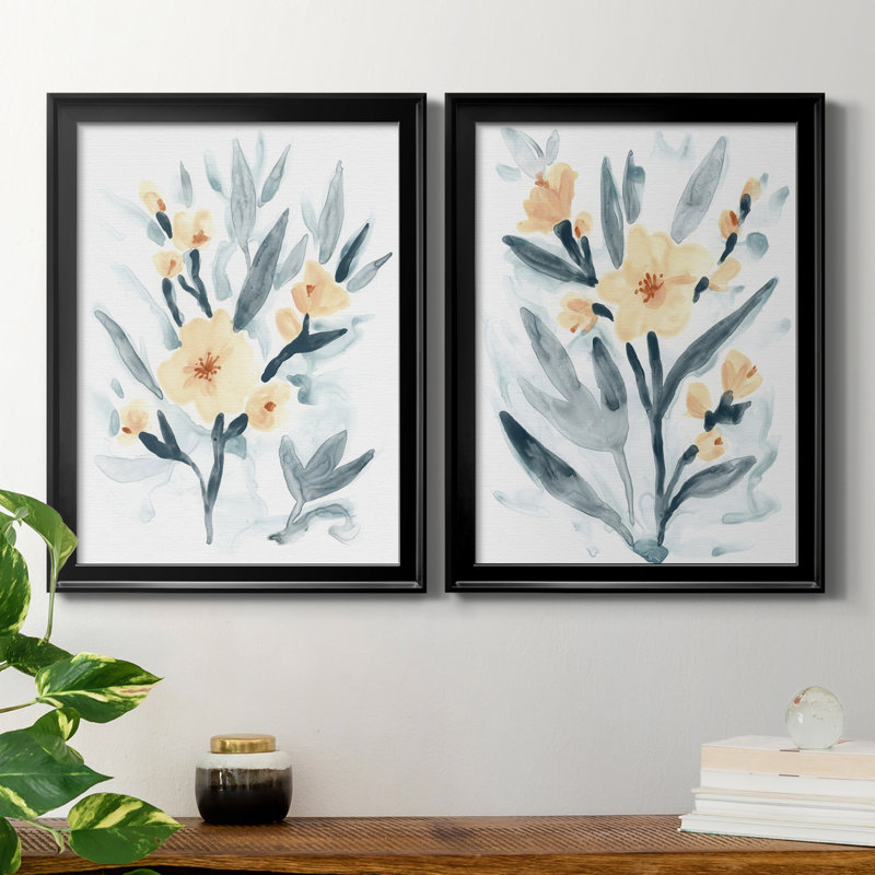 «Indigo & Blush Bouquet I», reproduction encadrée de qualité supérieure - prête à être accrochée, Cadre noir