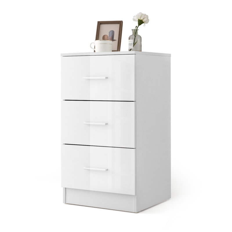 Mijke 3 Drawer Chest