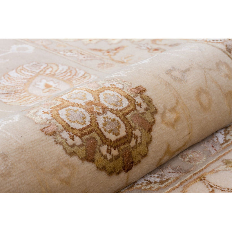 Tapis oriental oriental crème en laine noué à la main