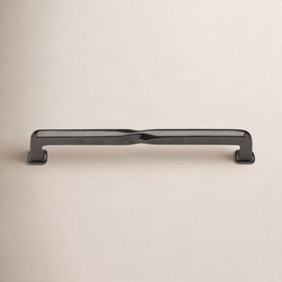 Twisted Cabinet Bar Pull
