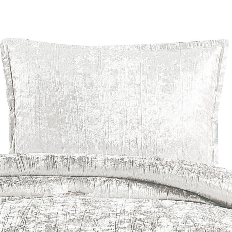 White Twin Velvet 2-Piece Comforter Set