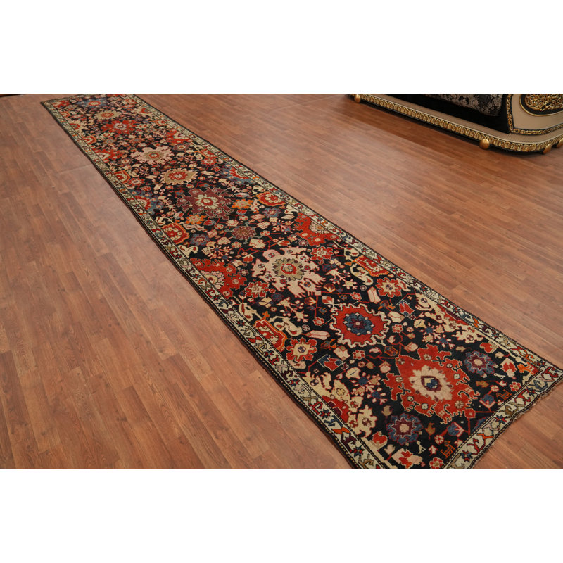 Tapis de couloir blanc antique
