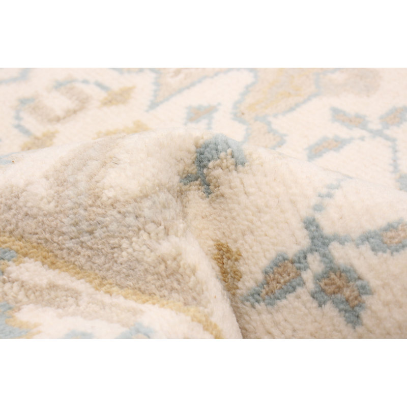 Tapis crème unique de 2 pi 6 po x 7 pi 11 po