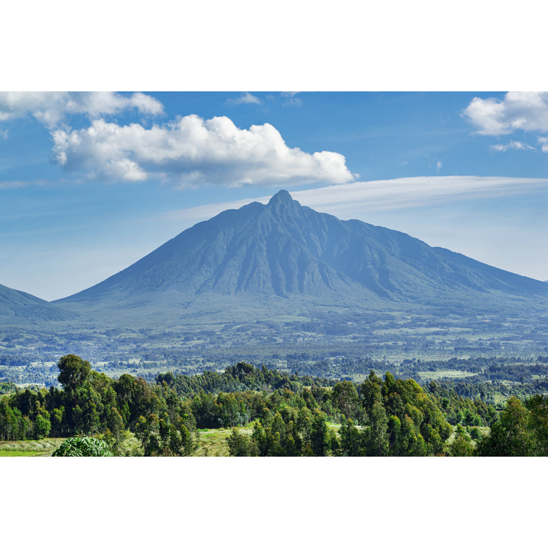 Mount Bisoke - Kunstdrucke auf Leinwand - Wrapped Canvas