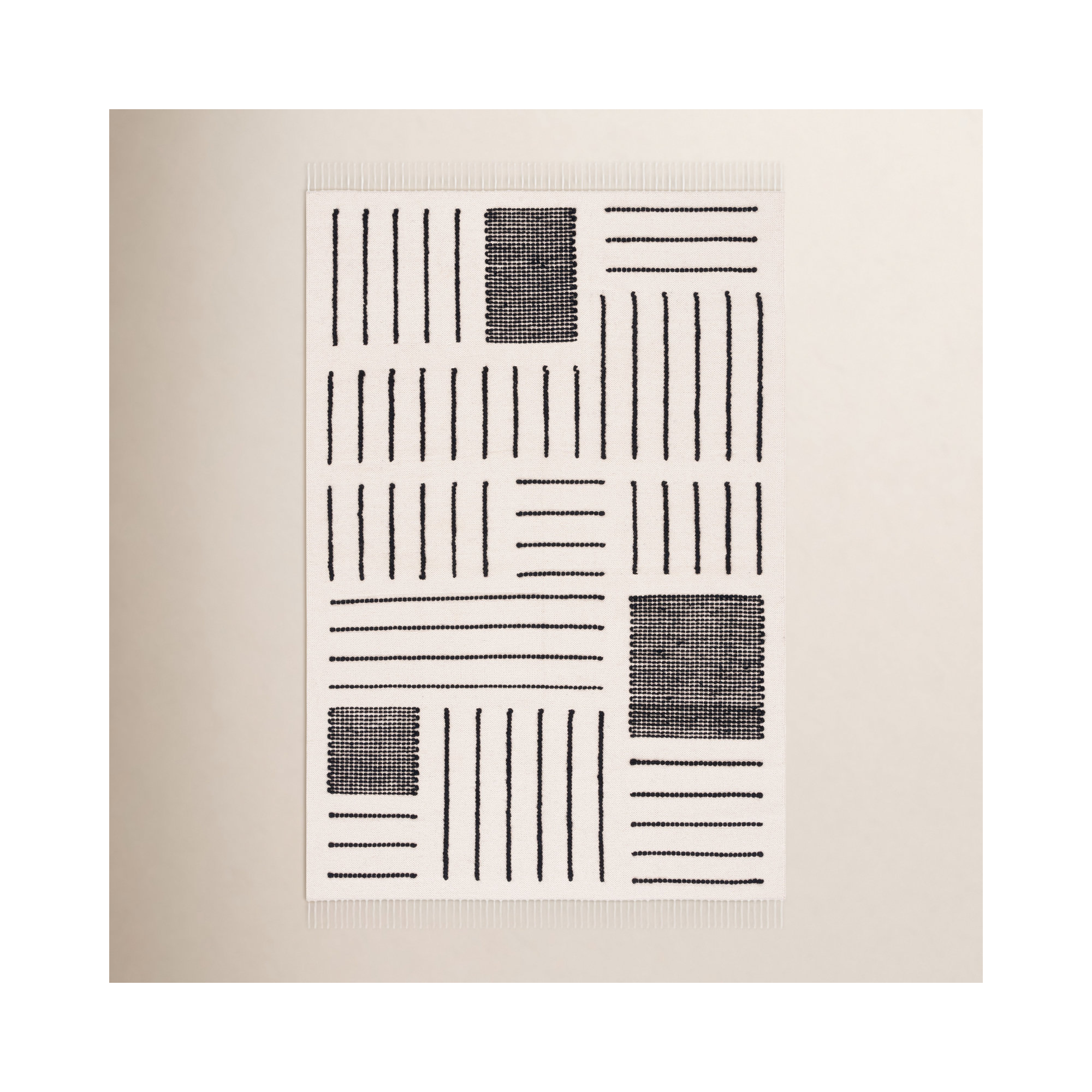 Geometric Handmade Kilim Wool/Cotton Area Rug in Ivory/Black, Rectangle 3' x 5'