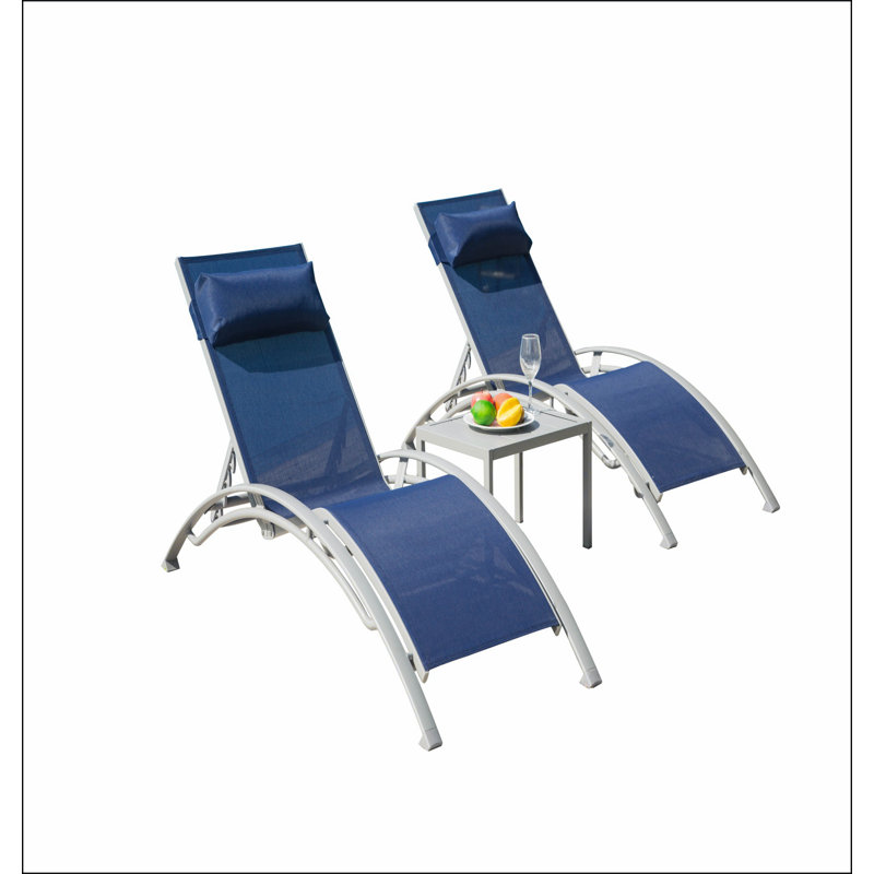 Ensemble de 3 chaises longues de piscine pour l'extérieur, réglables en aluminium avec table d'appoint en métal, pour piscine