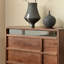 Commode en bois massif de style moyen