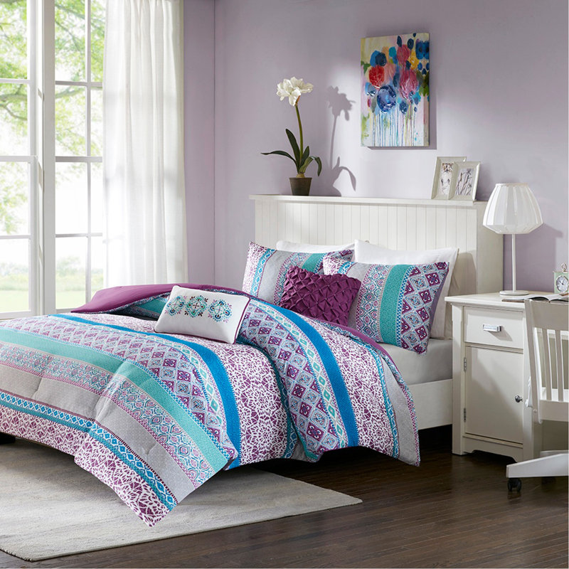 Full/Queen Comforter Set