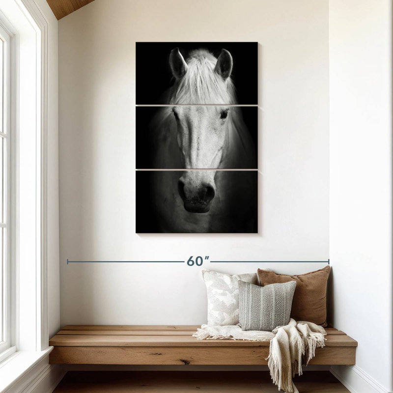 Cheval pur-sang blanc Brampt, H 45 po x l 28 po