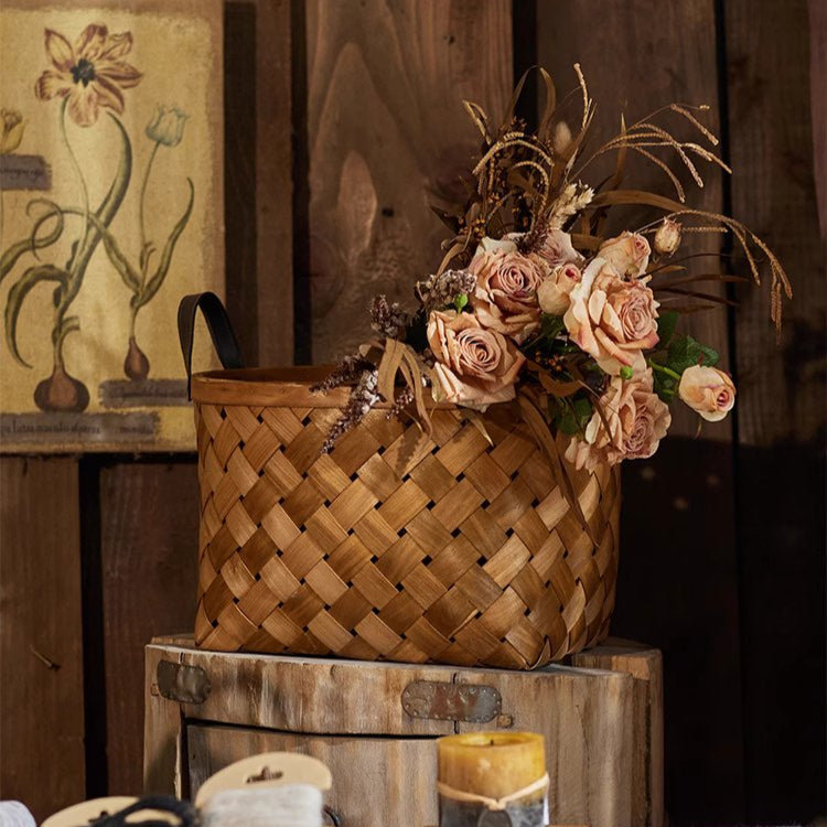 Panier rustique en bois tissé à la main