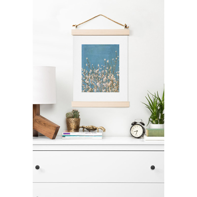 «Reaching For Spring», reproduction de photo, H 24 po x l 18 po x P 0,13 po