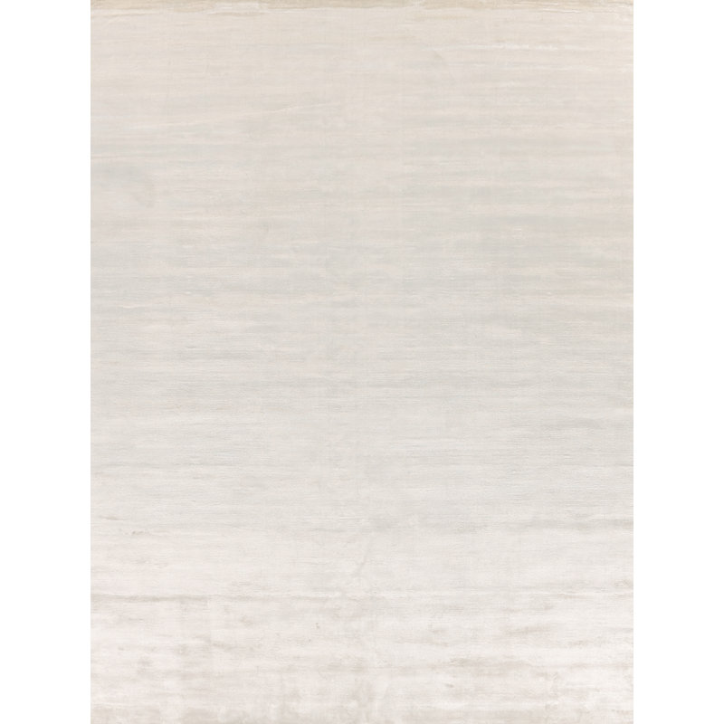 Plain Dove Area Rug in White, Rectangle 4' x 6'