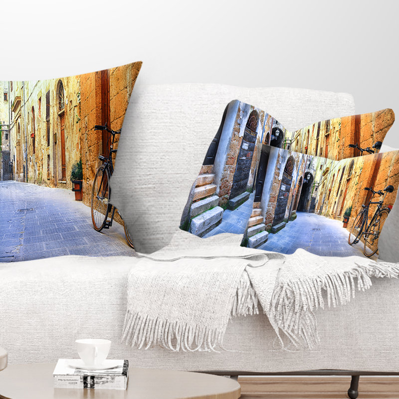 Coussin de l’ancien coussin lombaire italien cityscape street street
