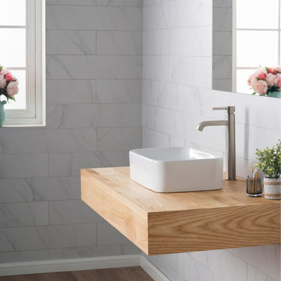 Lavabo de salle de bain vasque rectangulaire en céramique avec robinet