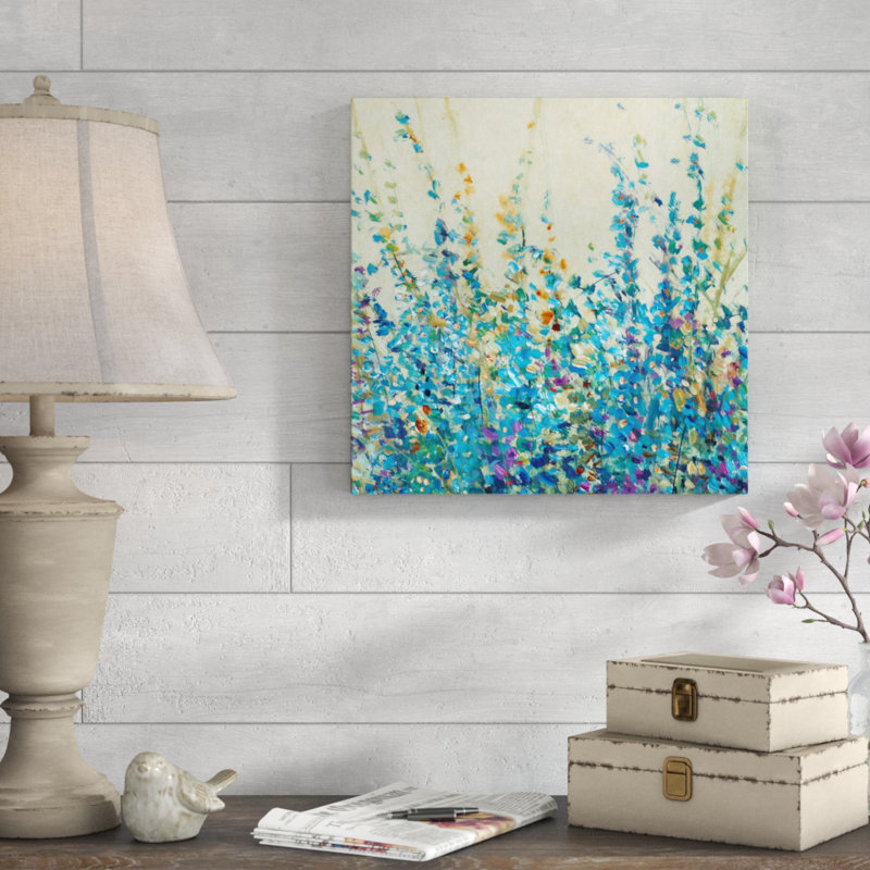 « tiny blue bud », reproduction d’art sur toile tendue, H 18 po x l 18 po x P 1,5 po