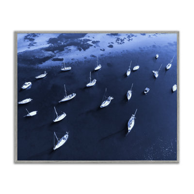 «Giclées sur bateaux» par Daphne Polselli