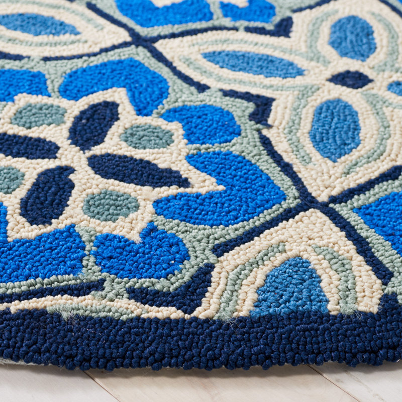 Tapis bleu crocheté à la main Childers, Rectangle 8 pi x 10 pi
