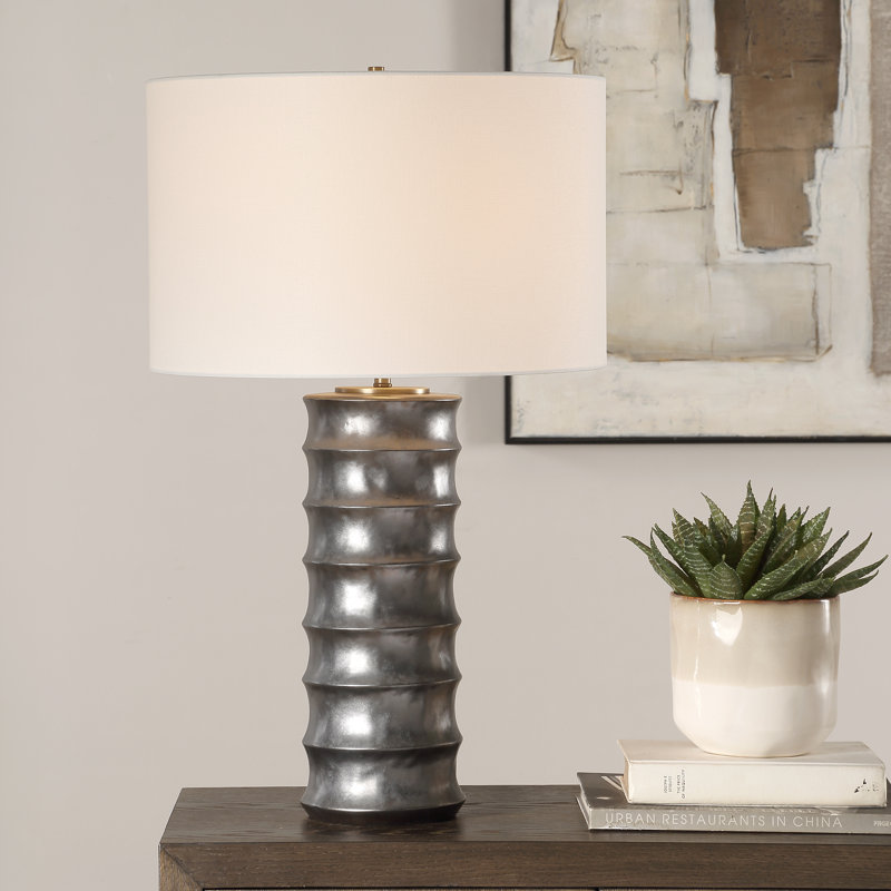 Lampe de table festonnée Melsa