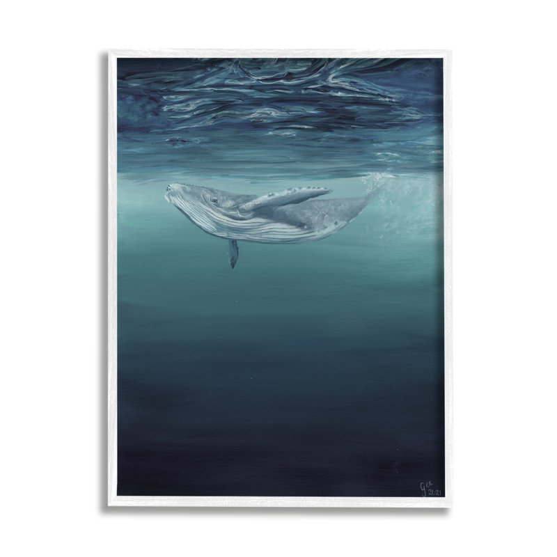 Baleine nageant sous l'eau par Georgie Harrison, H 14 po x l 11 po x P 1,5 po, Giclée encadrée blanc bord de mer