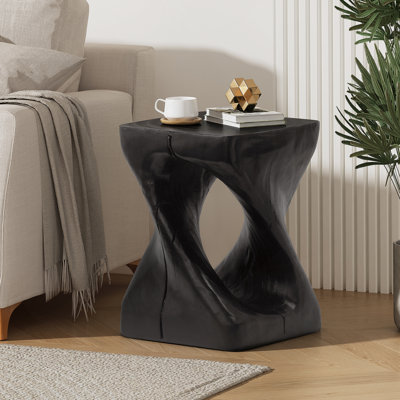 Table d'appoint MGO Twist Shape, texture semblable au bois, couleur noire